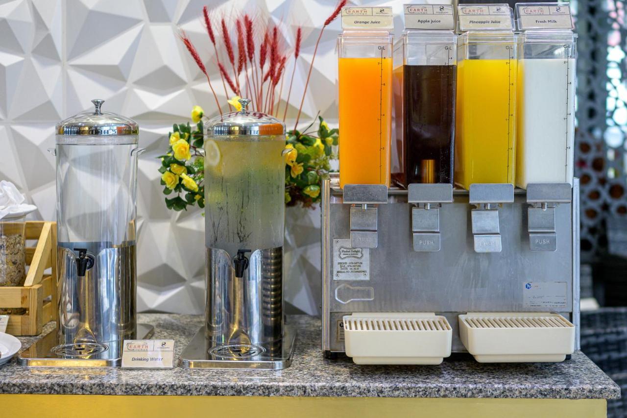 Zenseana Resort & Spa - Sha Plus Patong Eksteriør billede Juice dispensers