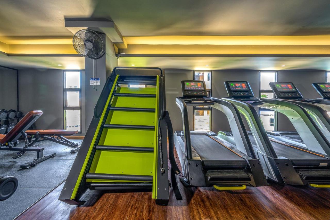 Zenseana Resort & Spa - Sha Plus Patong Eksteriør billede Stair climber